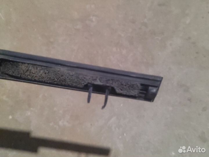 Молдинг двери (бархотка) Mazda 6gj