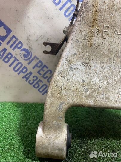 Рычаг подвески верхний задний правый Nissan Murano