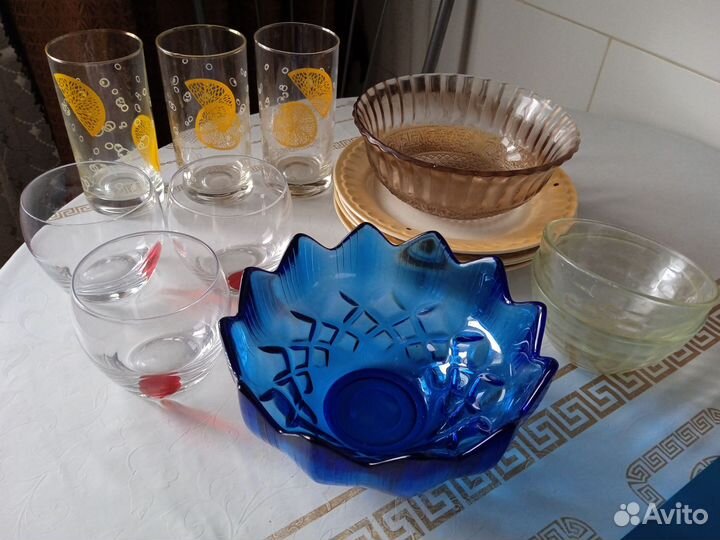 Тарелки 4шт салатники отдам с отъездом