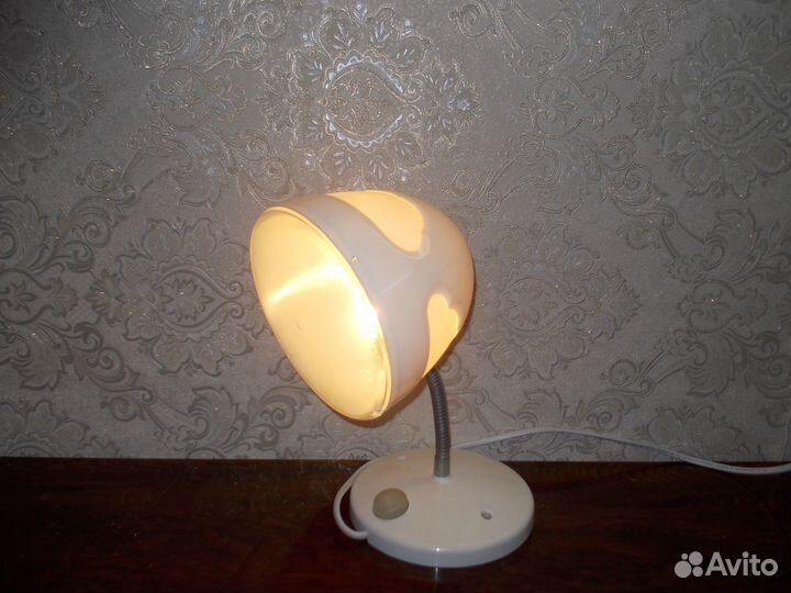 Лампа настольная