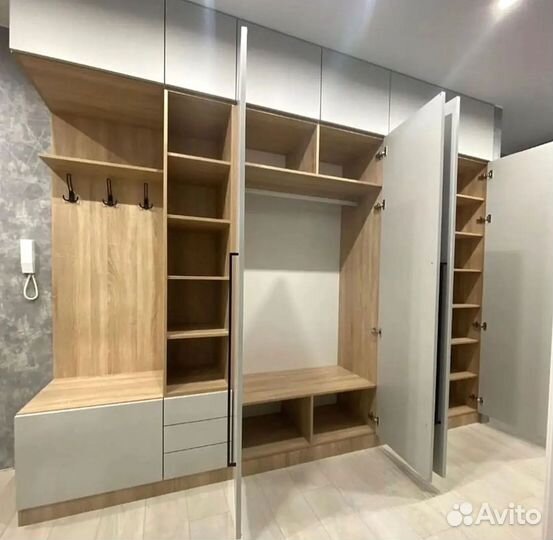 Угловой шкаф