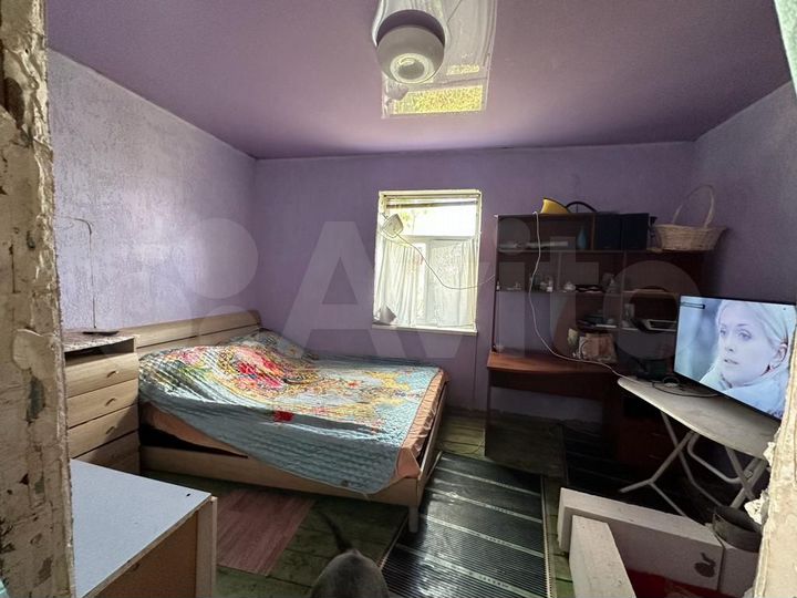 Дом 38 м² на участке 5 сот.