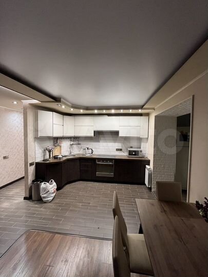 3-к. квартира, 87 м², 12/17 эт.