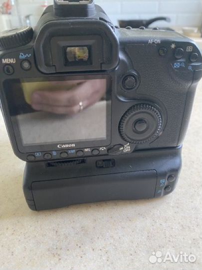 Canon 40d + tamron 18-250 + bg-e2