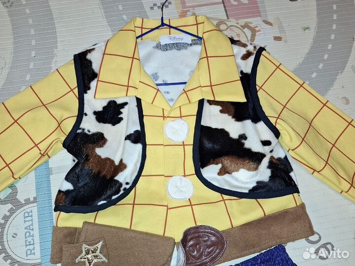 Куртка 110-116 и жилет Zara 116 на девочку