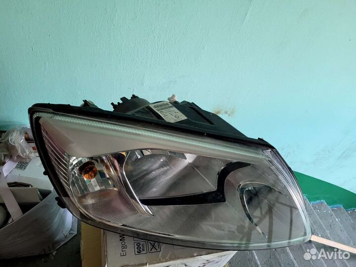 Фара правая на гранту