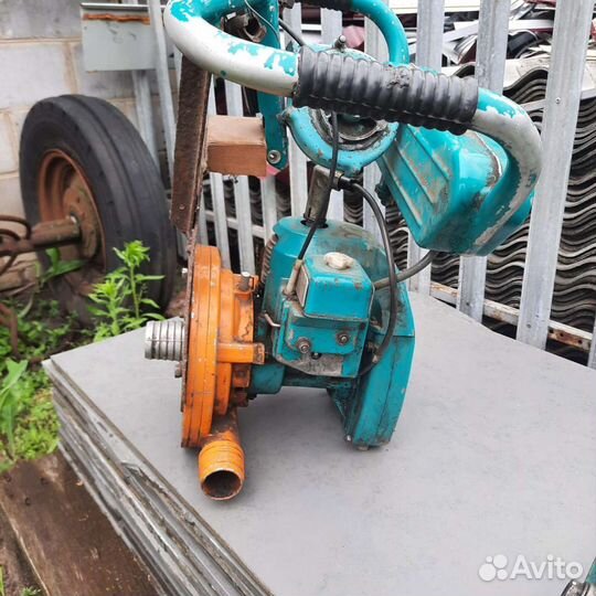 Помпа с бензопилой урал
