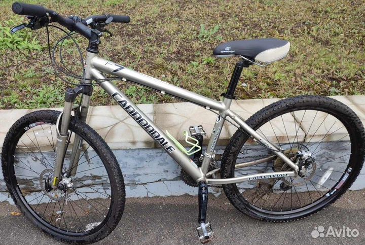Горный велосипед cannondale F7 (2010) колеса 26