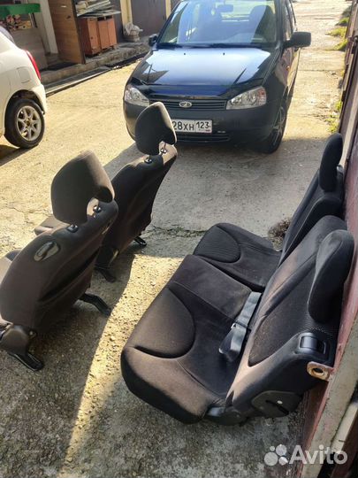 Сиденье заднее (диван) Хонда фит 2003 г GD1