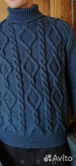 Мужской свитер вязаный