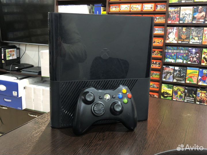 Xbox 360 Slim E 250GB + Freeboot (Б/У)