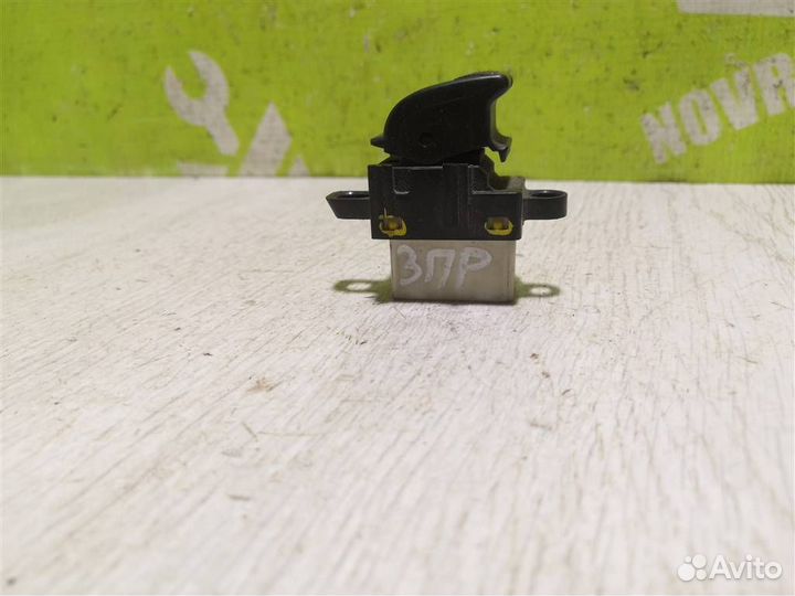 Кнопка стеклоподъемника Мазда 6