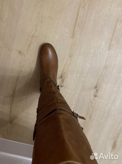Кожаные сапоги
