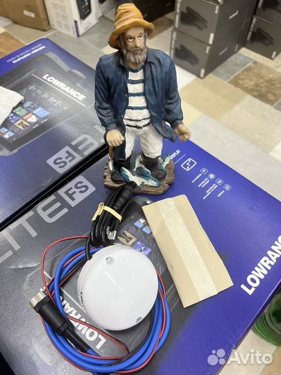 Lowrance Point-1 с кабелем подключения в эхолот