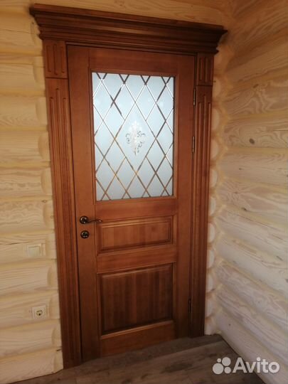 Двери межкомнатные из массива