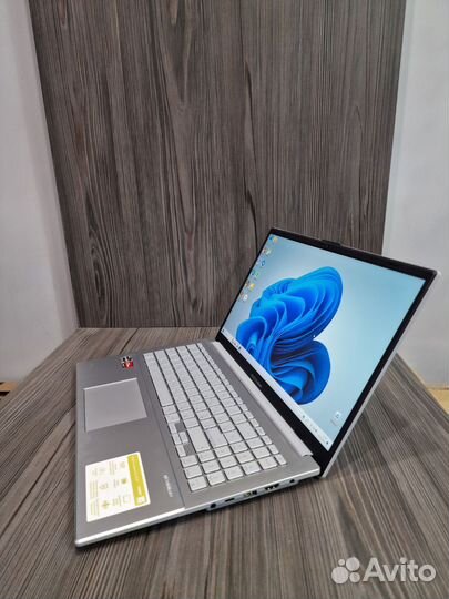 Шустрый Asus Ryzen 3