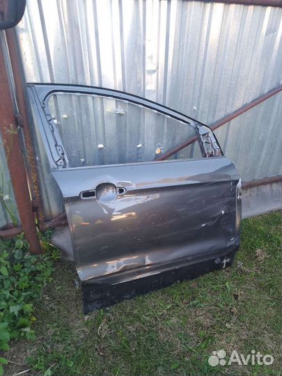 Дверь на Форд Куга
