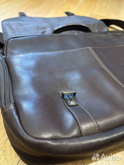 Мужской кожаный портфель Kenneth Cole reaction