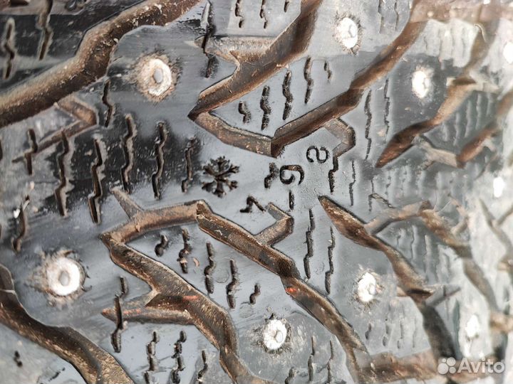 Nokian Tyres Hakkapeliitta 9 225/50 R17 98T