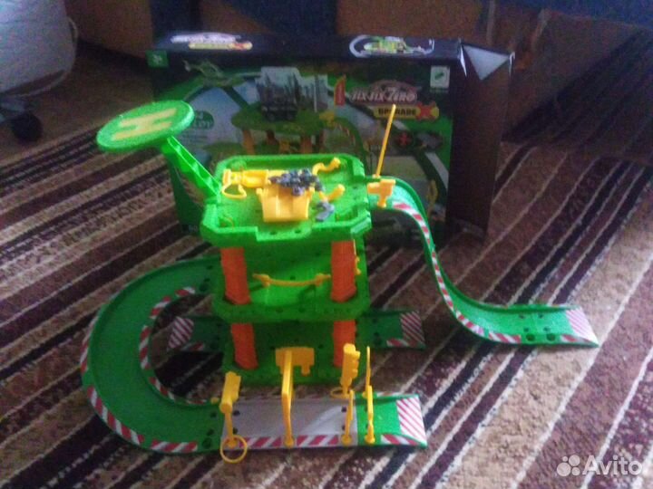 Детские игрушки парковка