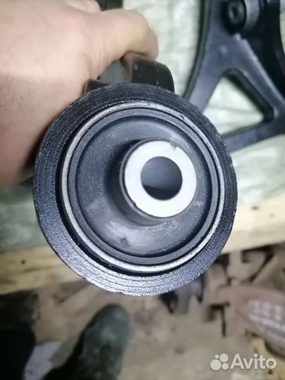 Рычаги перед нижние Dodge Challenger AWD