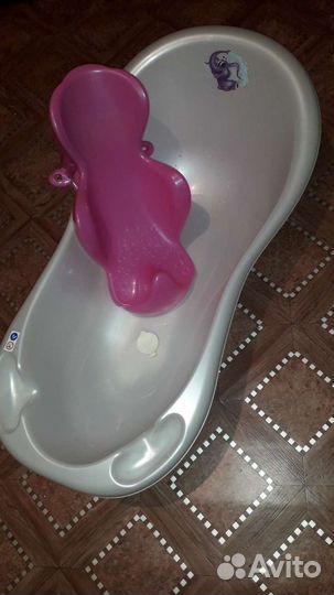 Ванночка для купания с горкой