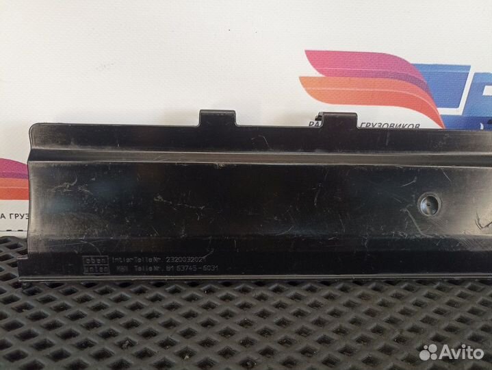 81637456031 Крышка бардачка Man TGX