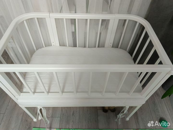 Приставная кроватка