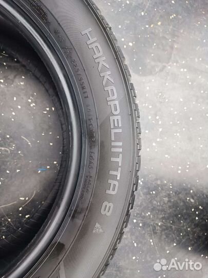 Nokian Tyres Hakkapeliitta 8 225/55 R17