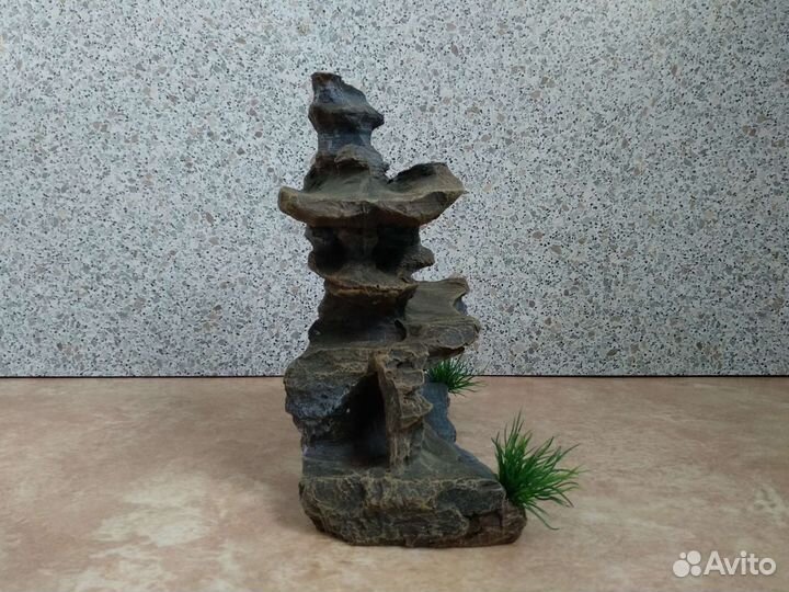 Декорация для аквариума Скала со мхом