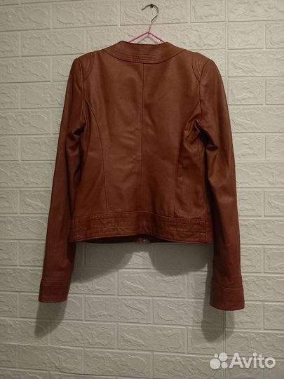 Кожаная куртка 40р