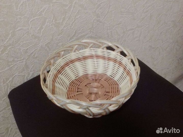 Корзина плетёная новая