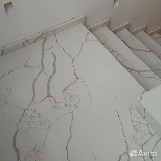 Лестница из акрила