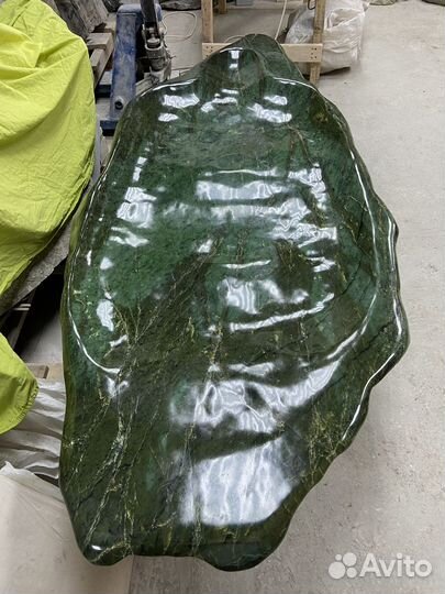 Лежак из нефрита для бани и дома