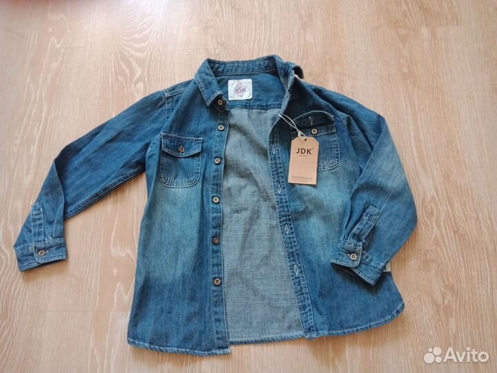 Джинсовая рубашка новая р. 128-130