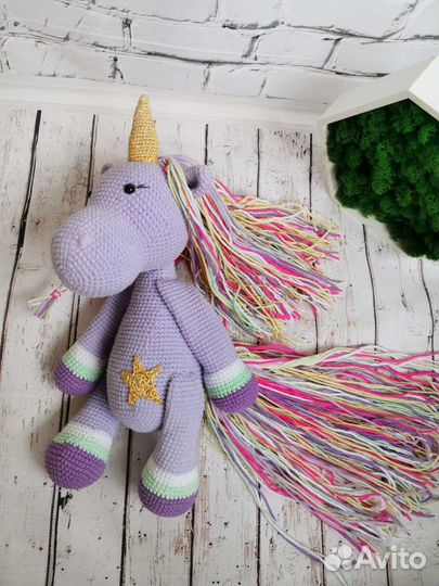 Вязаная игрушка Единорог. Амигуруми