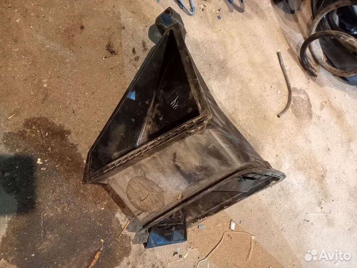 Воздуховод BMW X5 e70