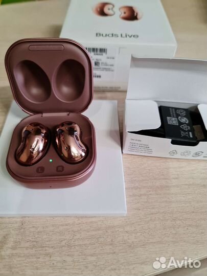 Беспроводные наушники Samsung Galaxy buds live