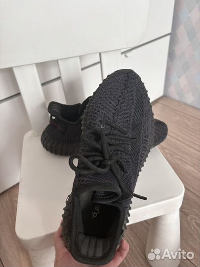 Кроссовки adidas yeezy boost 40