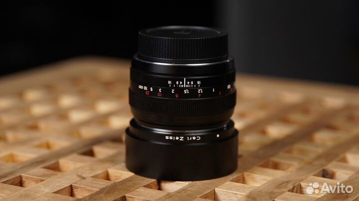 Объектив Carl Zeiss Planar T* 1.4/50mm ZE