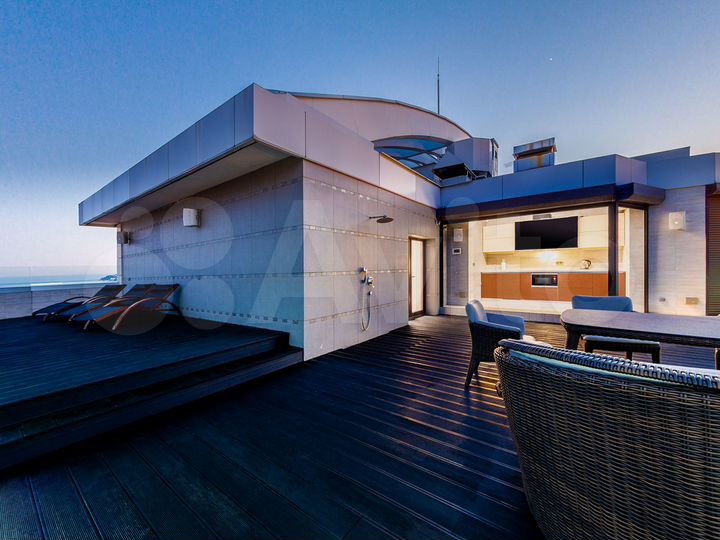 Дом 280 м² на участке 2 сот.