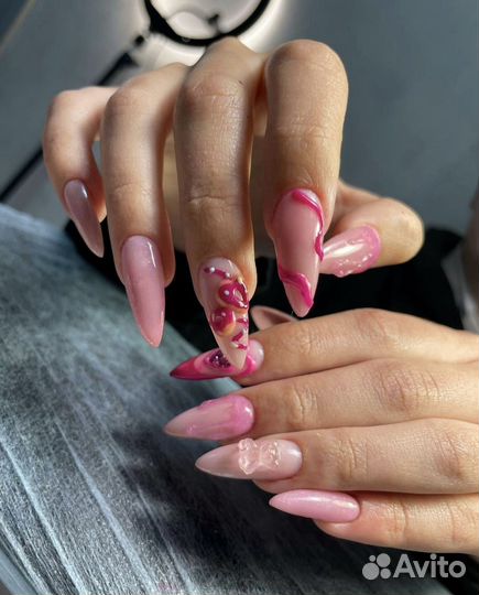 Маникюр гель-лак, коррекция Педикюр