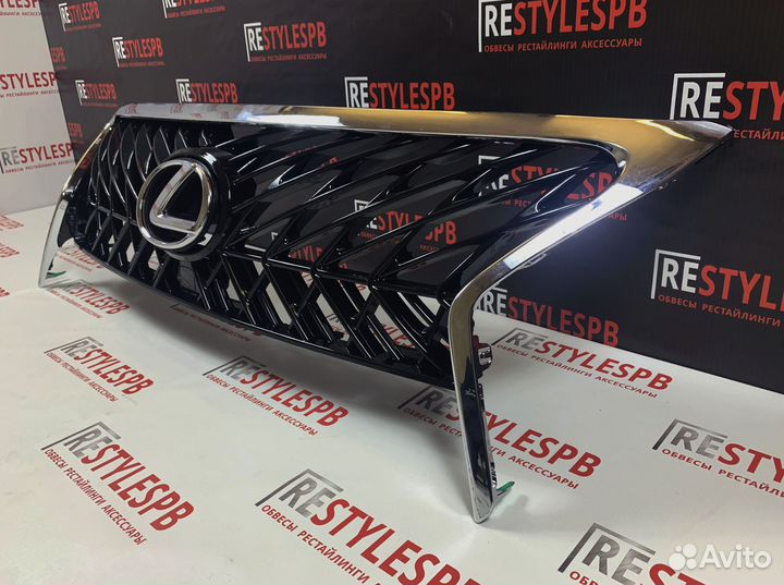 Решетка радиатора Lexus LX570 2012-2015 г