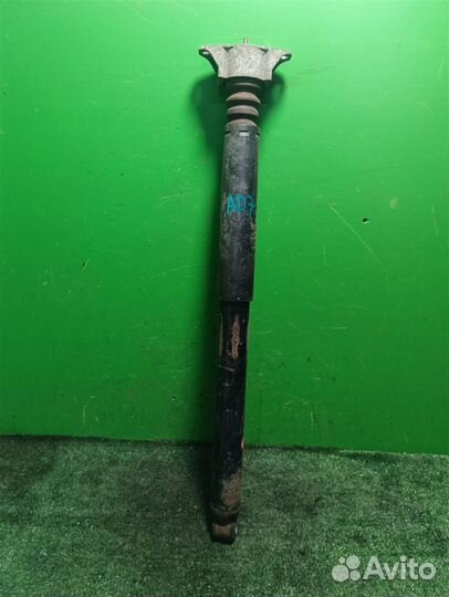 Стойка амортизатора задняя Mazda 3 (BL) 2013