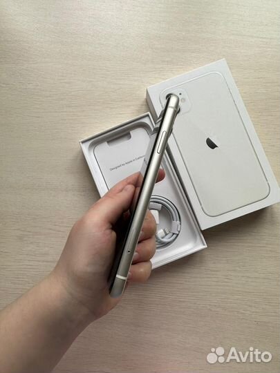 iPhone 11, 128 ГБ