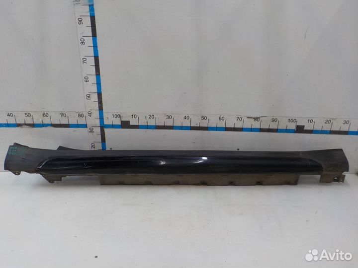 Б/У Б/У Накладка порога правого Mini Countryman