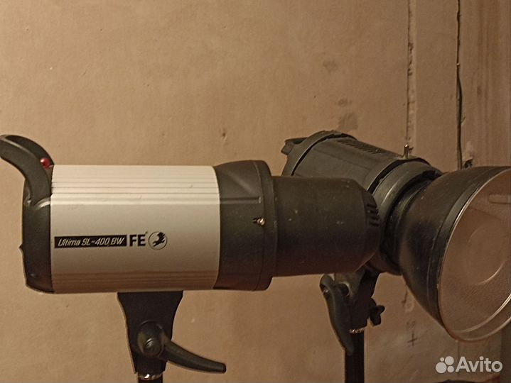 Студийный свет + стойки Falcon Eyes