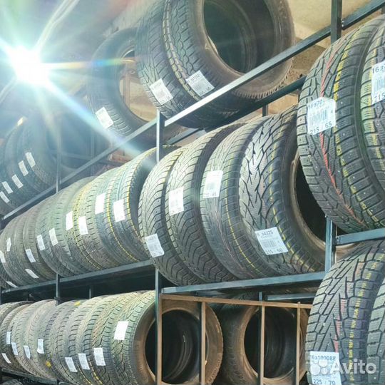 Bridgestone Blizzak VRX 225/60 R16 98H