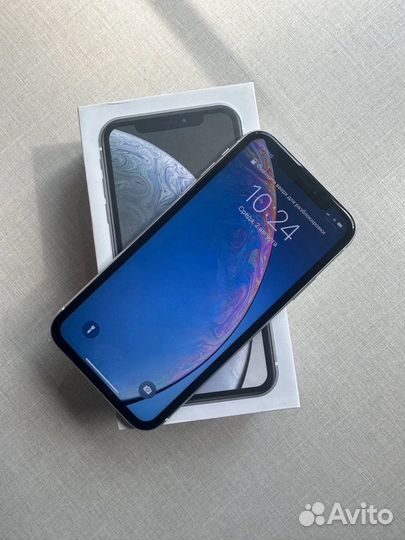 iPhone XR 64GB