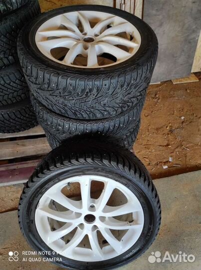Yokohama 104ZR 245/45 R17